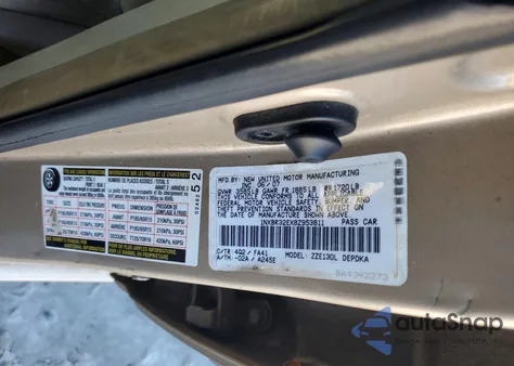 2008 Toyota Corolla Ce z USA, uszkodzony, nr VIN 1NXBR32EX8Z953811